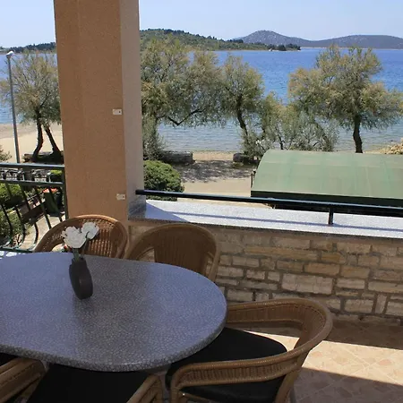Apartments Zdenka Vodice Exterior photo
