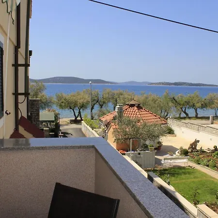 Apartments Zdenka Vodice Exterior photo