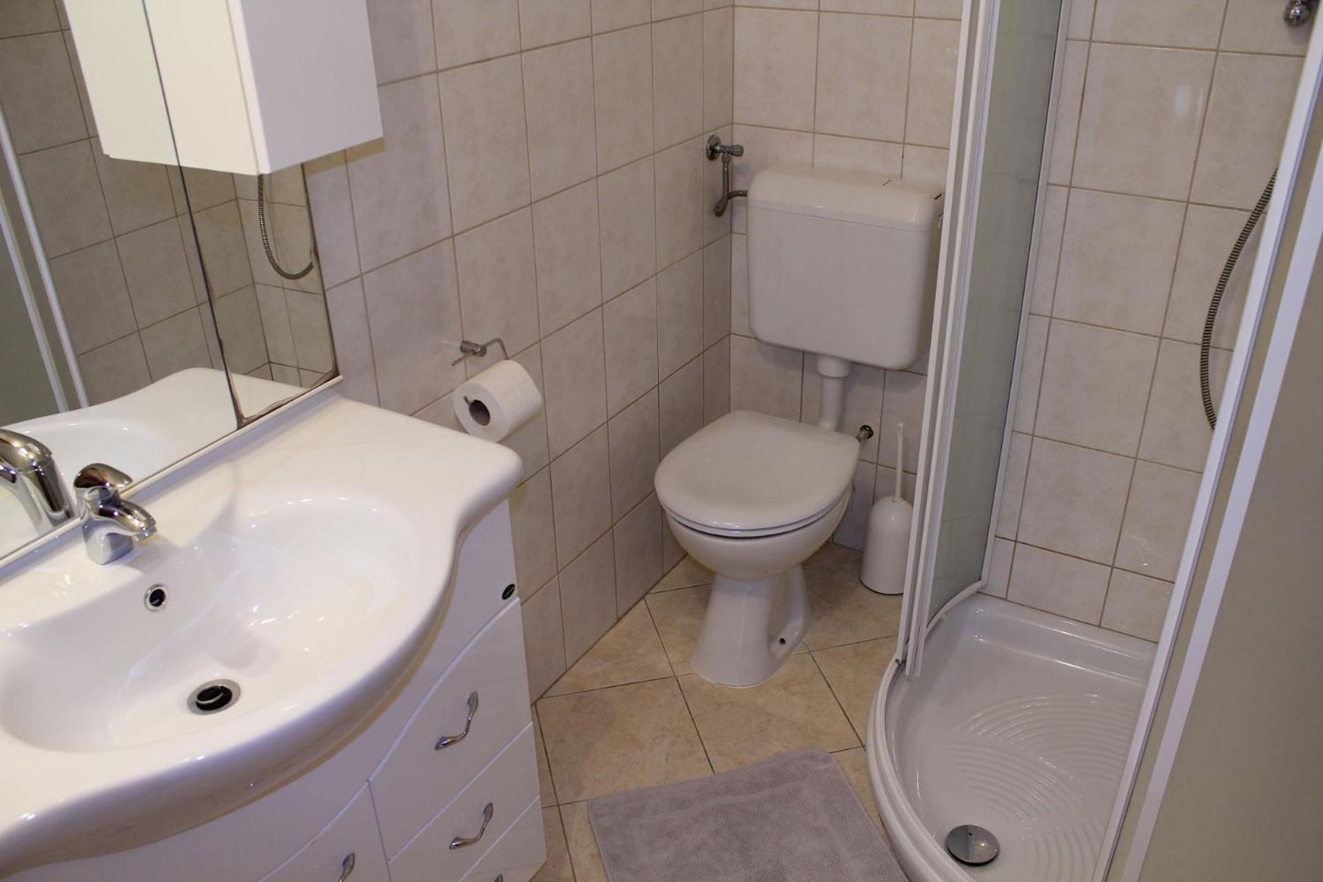 Zdenka Apartment *