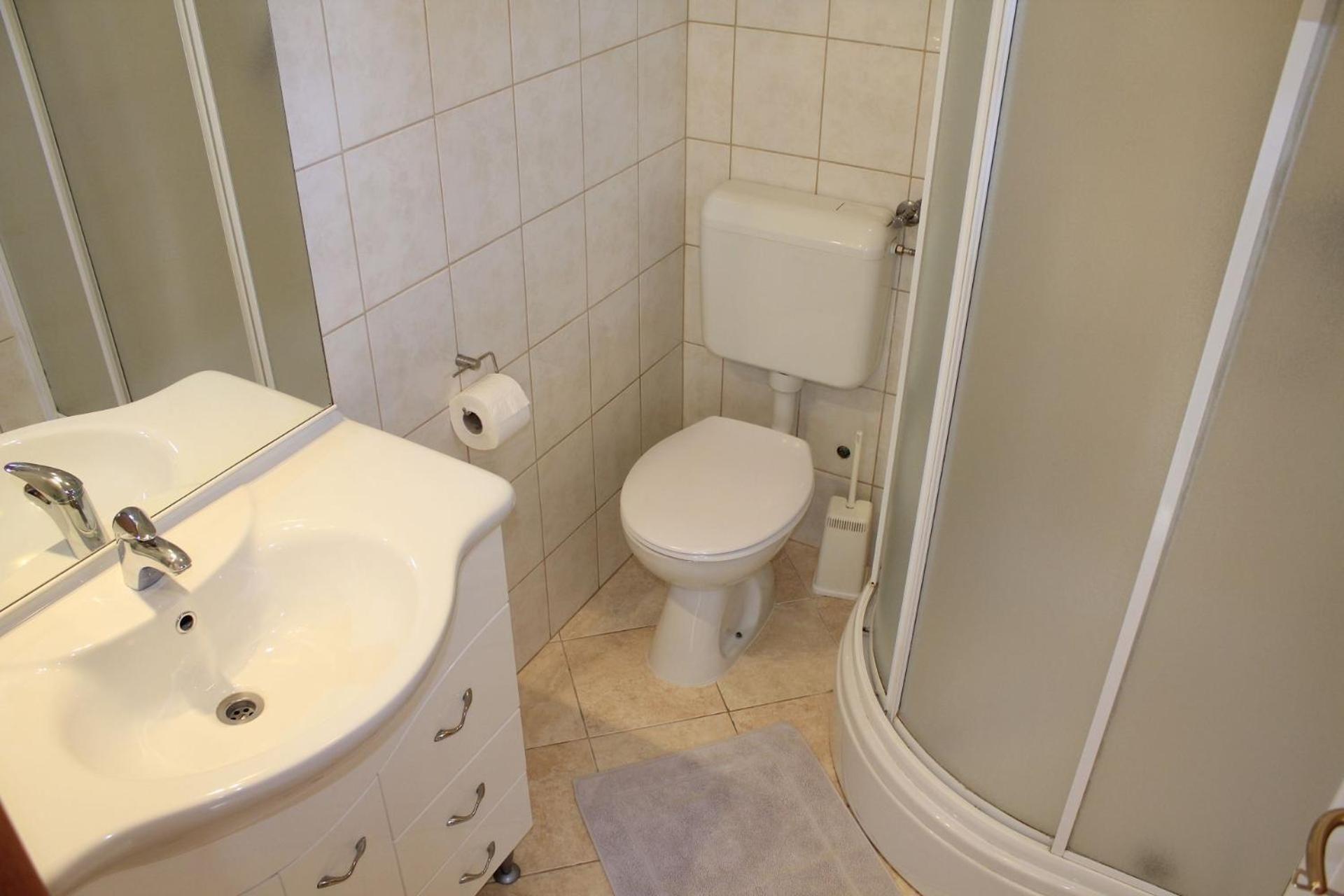 Zdenka Apartment *