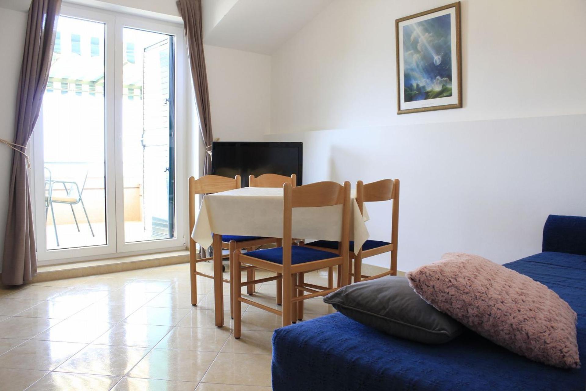 Zdenka Apartment *